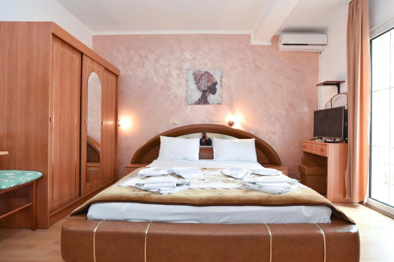 Villa Andrea Budva Buitenkant foto